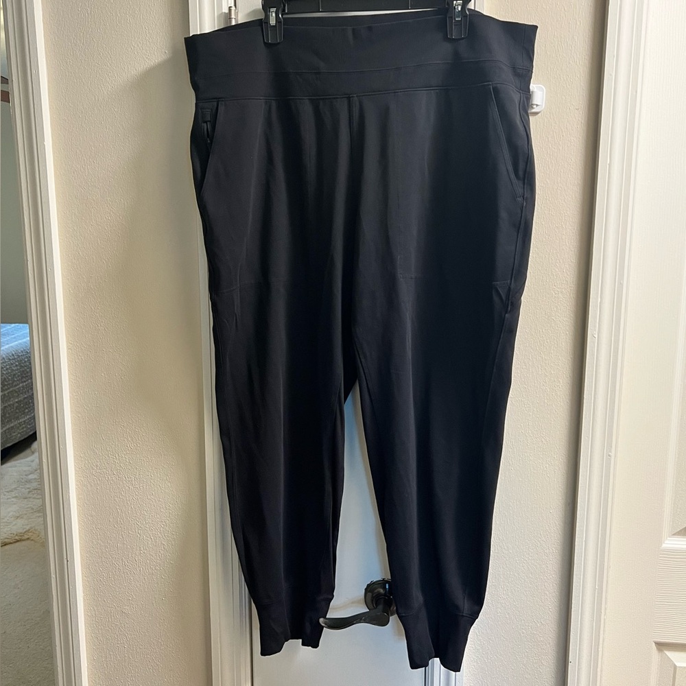 Athleta Venice jogger size 2X. Black.